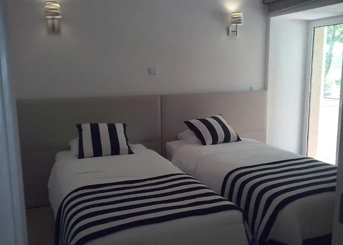 Nas Palhas Deitado 3* ファティマ