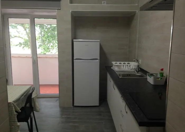 Nas Palhas Deitado 3*